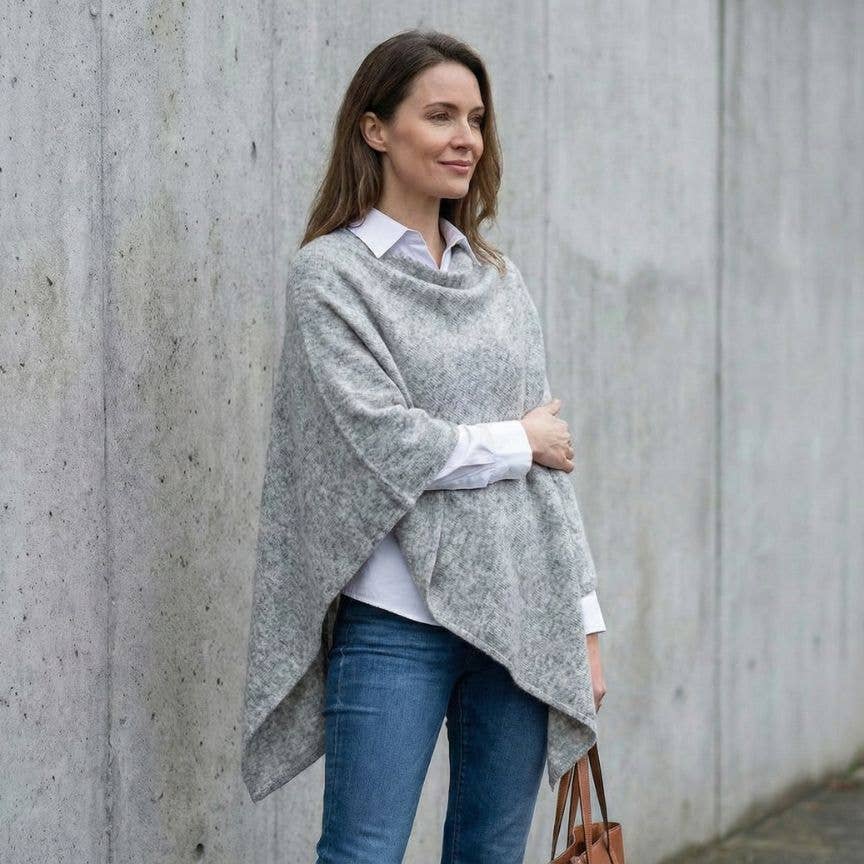 Undyed Cashmere V-Neck Poncho – Oatmeal Melange