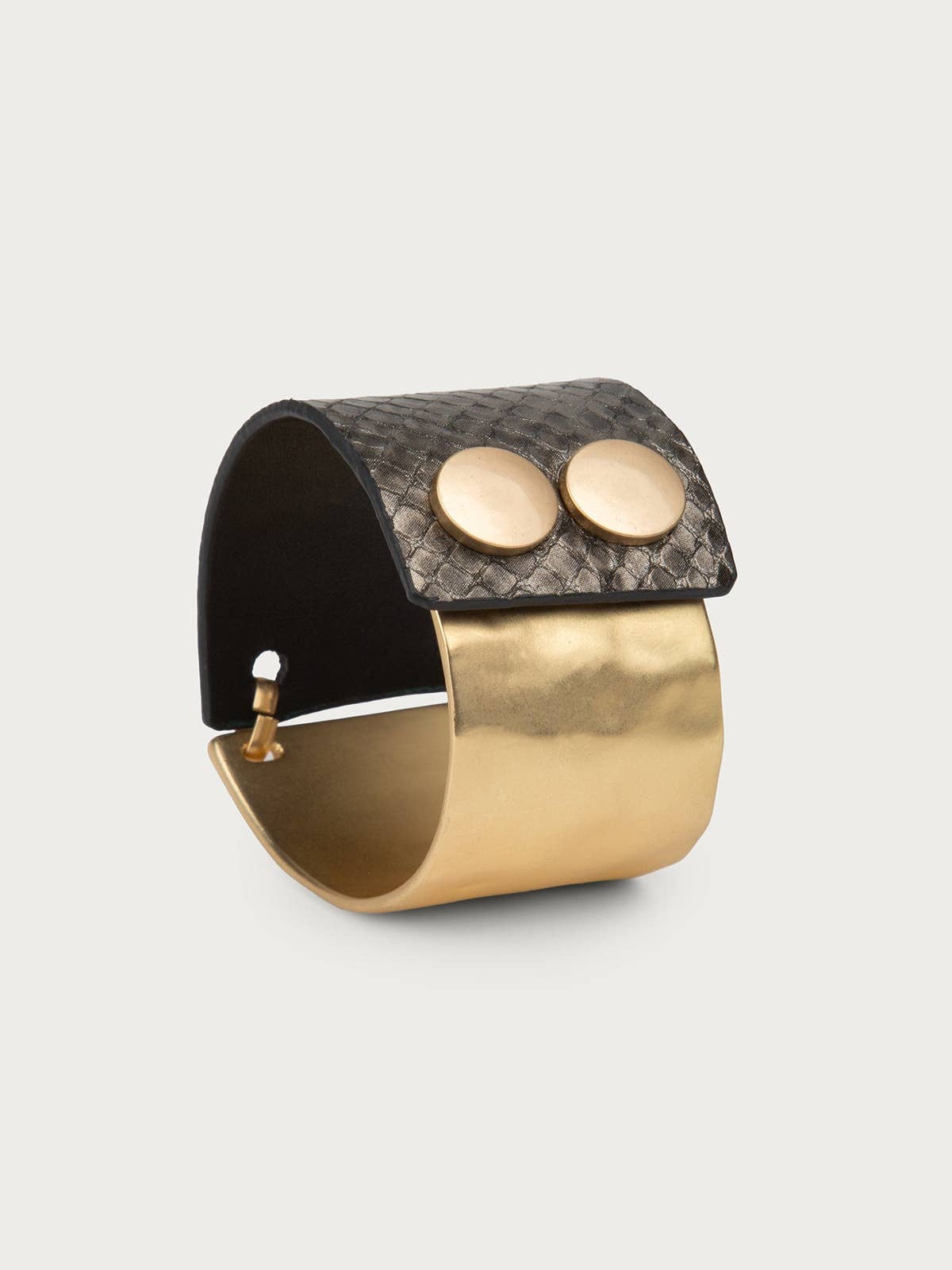 Textured Leather Bracelet: Gold